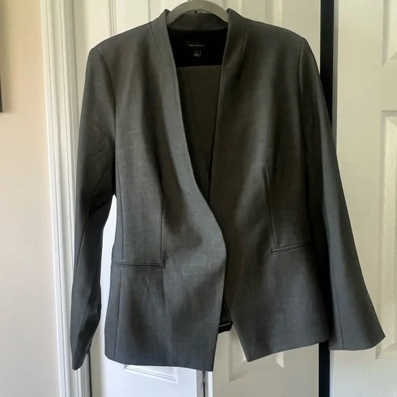 Women's Gray Blazer, Size 12 - Picture 14 of 15